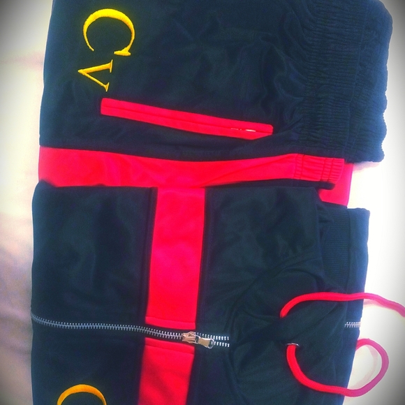 Tracksuits - Picture 2 of 2